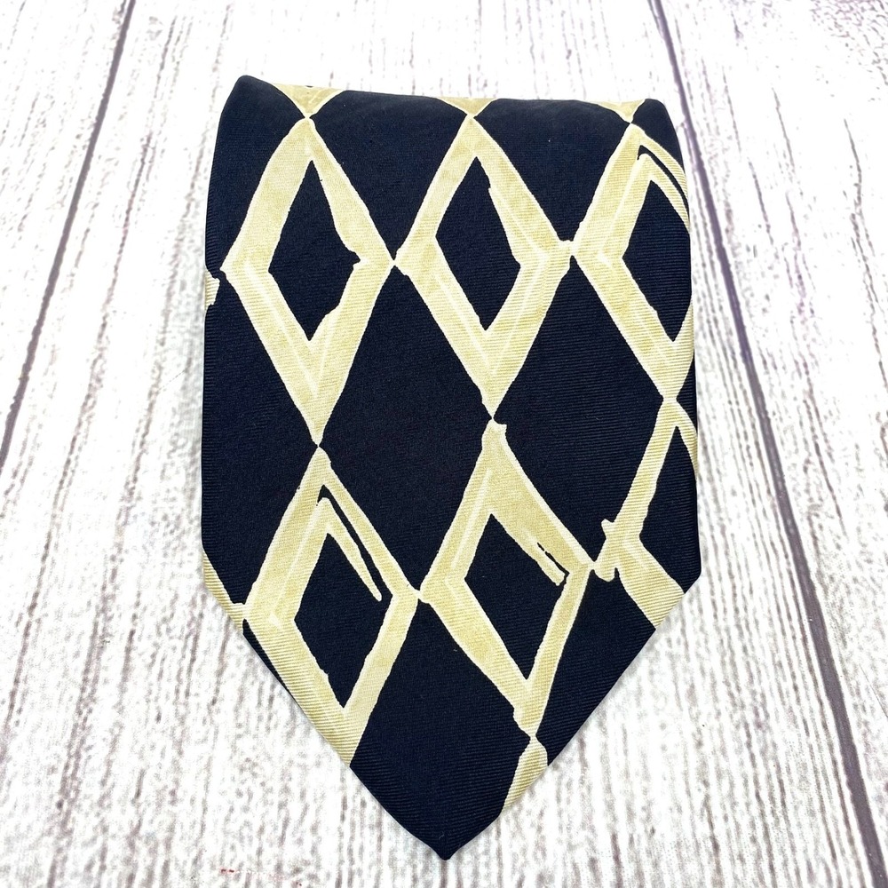Hugo Boss Black Yellow Gold Diamond Pattern Italian Silk Tie Necktie 4x58